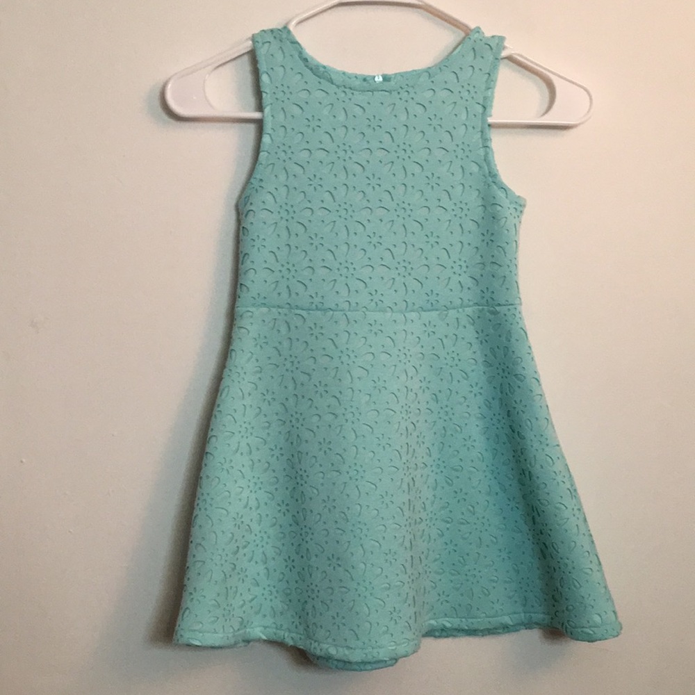 The Childrens Place Eyelet Floral Cutout Dress: Size 5/6